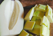 Green Papaya Cut Pieces